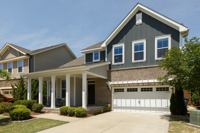 Photo - 1608 Cascade Falls Ln
