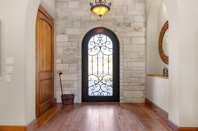 Photo - 203 Pristine Dr