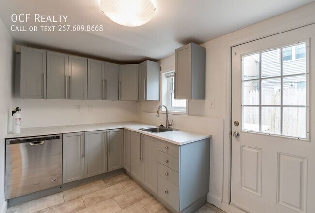 Photo - 1406 S Bouvier St