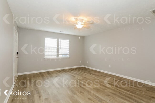 Photo - 415 Deer Park Dr