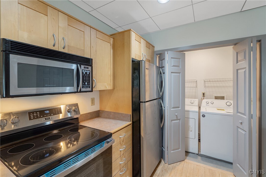 Photo - 108 W Jefferson St