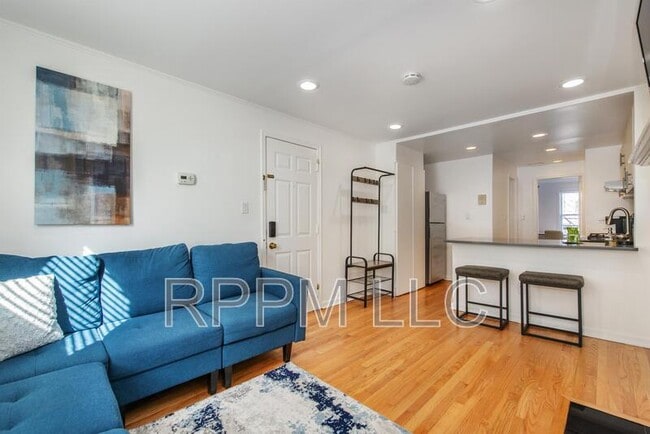 Photo - 146 Sussex St Unit 1