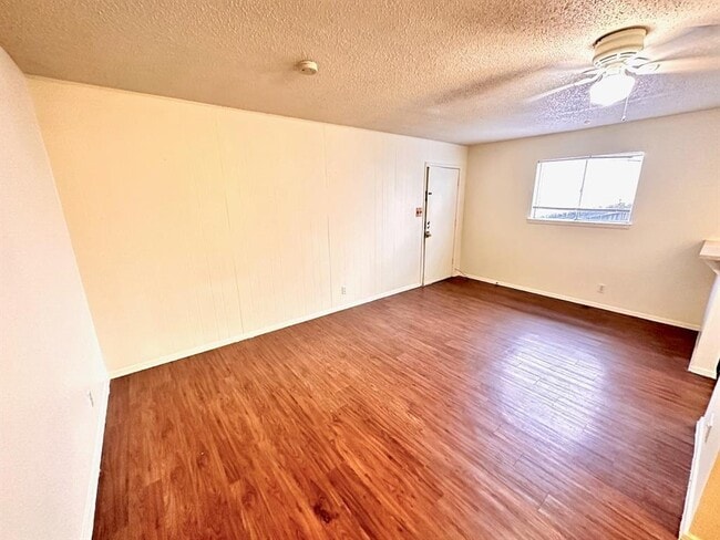 Photo - 4204 Speedway Unit 105