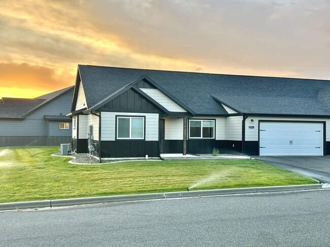 Building Photo - 2941 Bullfrog Ct Rental