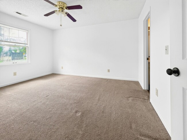 Photo - 6209 Friar Tuck Dr NW Unit A