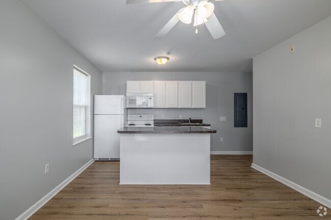 3BR, 3BA - 1,200SF - Kitchen - Mont Alto Village