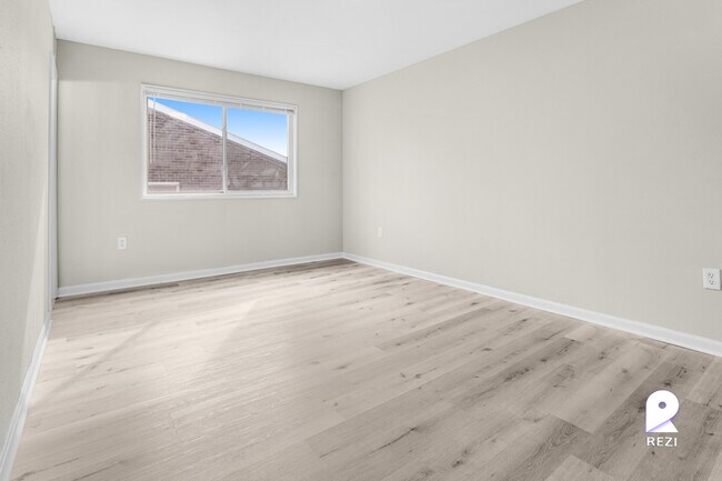 Photo - 6417 Hil-Mar Dr Unit 402