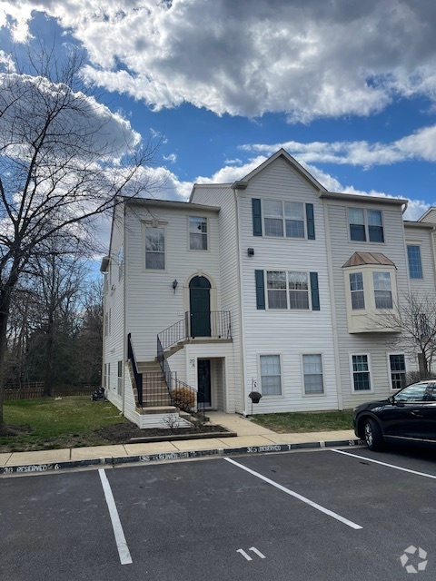 Building Photo - 20 Sandstone Ct Unit Annapolis Overlook Rental