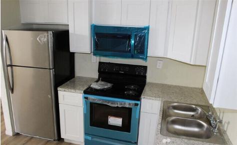 Photo - 637 NE Waldo Rd