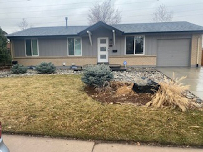 Cherry Creek Location! Ranch! Finished Bas... - Cherry Creek Location! Ranch! Finished Bas... House