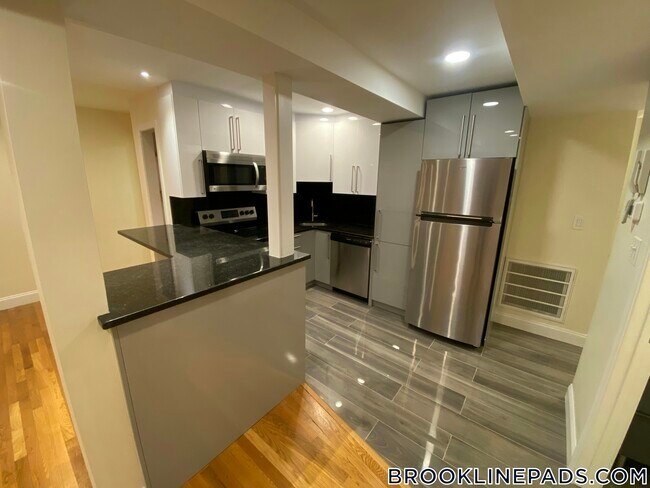 Photo - 1801 Beacon St Unidad 2