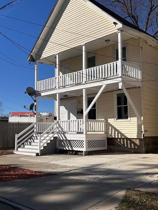 Photo - 1546-1548 West St Unit 1546