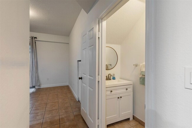 Photo - 1062 SW 143rd Ave