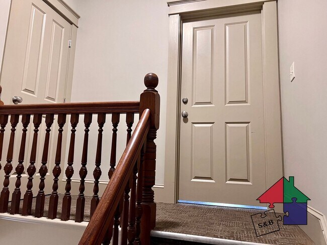 Photo - 14 Ayers St Unit 2