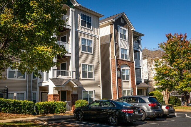 South Oak Crossing Apartments