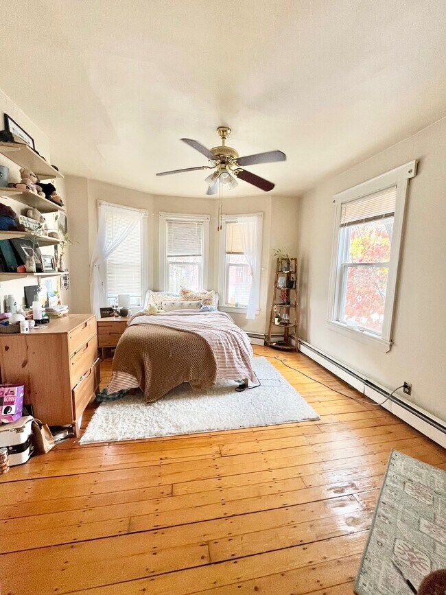 Photo - 19 Sachem St