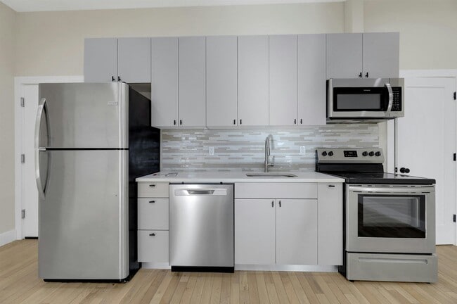 Building Photo - 3605 Bergenline Ave Unit 2A