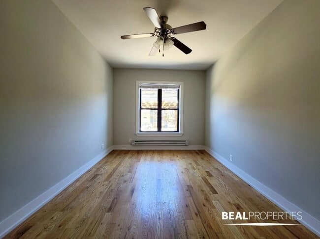 Building Photo - 1 bedroom in CHICAGO IL 60657 Unit 1C Rental