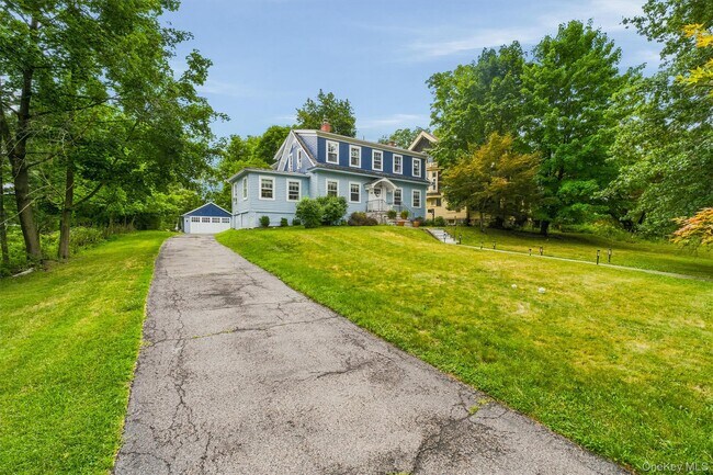 Photo - 108 Hooker Ave