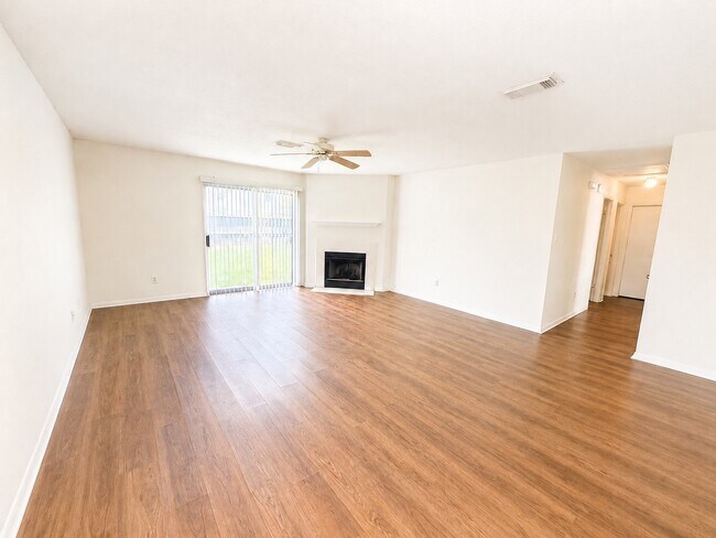 Photo - 18023 Lago Forest Dr