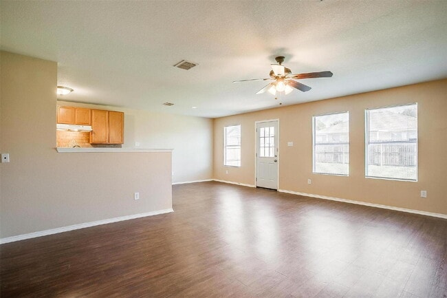 Photo - Spacious 3 bed, 2 bath Home in Crowley