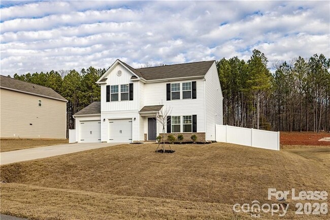 Photo - 824 Yorkshire Dr