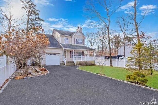 Building Photo - 28 Moriches-Middle Island Road Rental