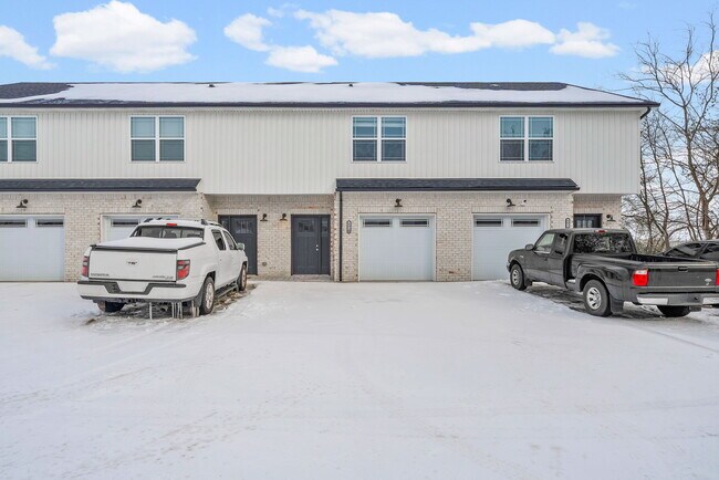Photo - 405 Shelby St