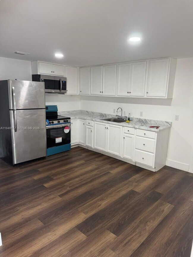 Photo - 13361 SW 9th Ct