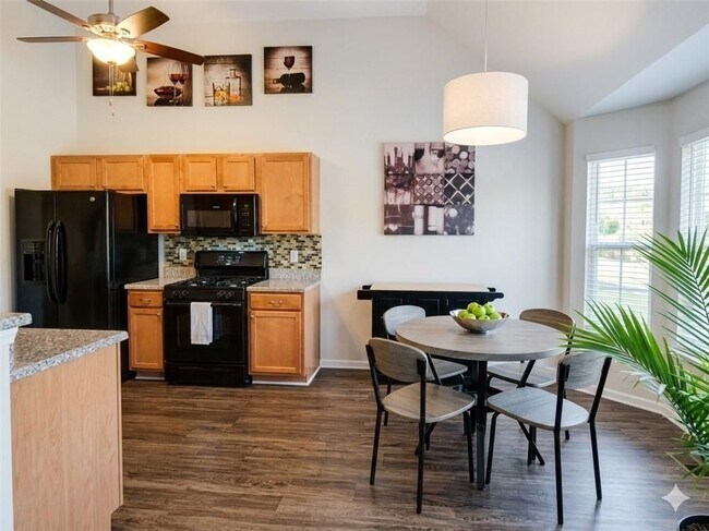 Photo - 3155 Hunting Creek Pass