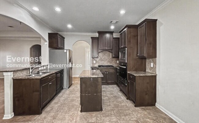 Photo - 6214 Oxford Lake Dr