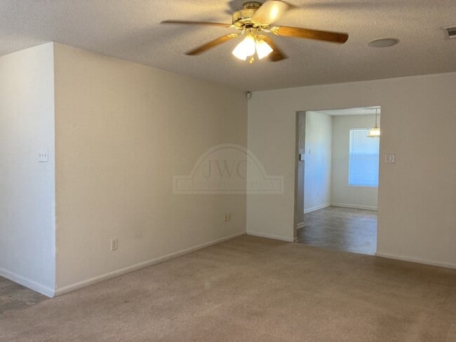 Photo - 4307 Windcrest Dr