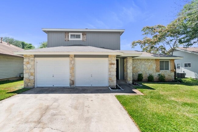 Building Photo - 302 Splitrock Rental