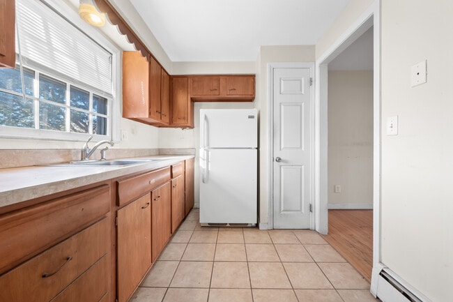 Photo - 122 Sycamore Ln