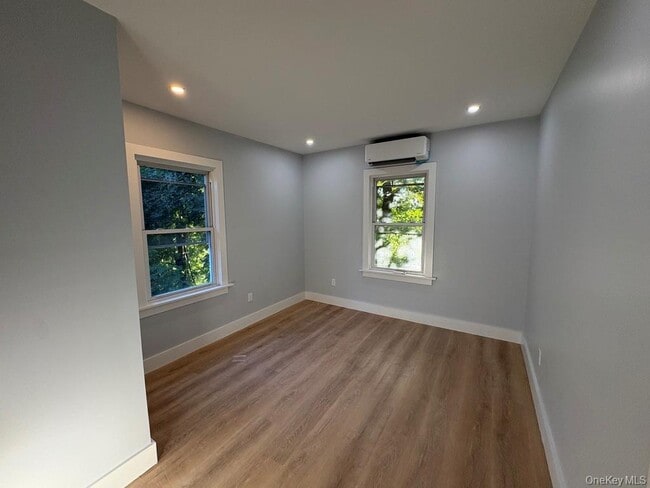 Photo - 23 Belknap Ave