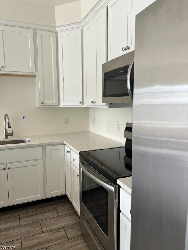 Photo - 76 Franklin Ave