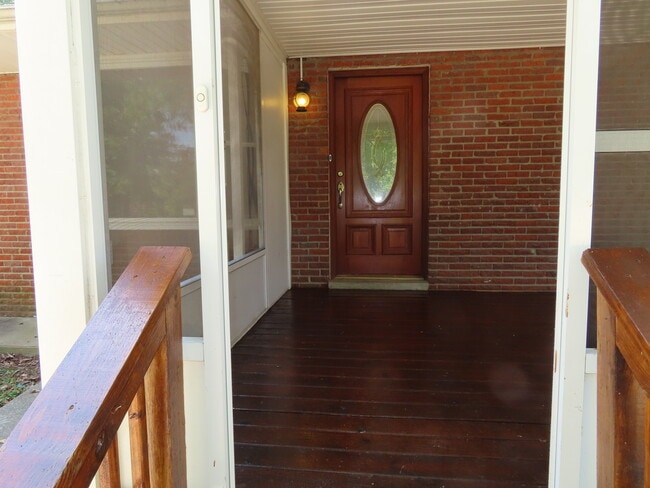 Photo - 298 Lafayette Rd