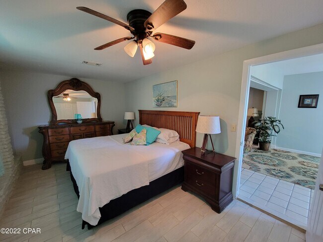 Photo - 5818 Hilltop Ave