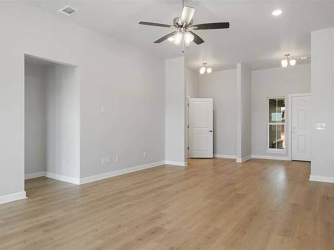 Photo - 2207 W 29th Ave