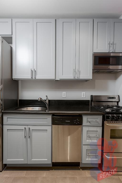 Photo - 338 E 100th St Unit 2D