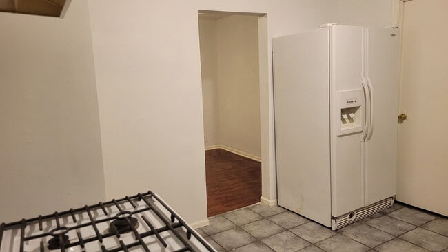 Photo - 169 E 23rd St