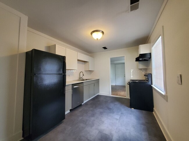 Photo - 2577 Eastwood Dr