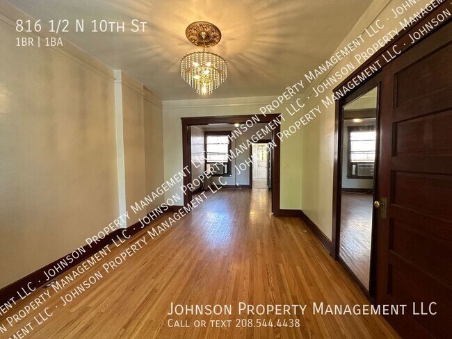 Photo - Check out this Vintage Apartments in Histo...