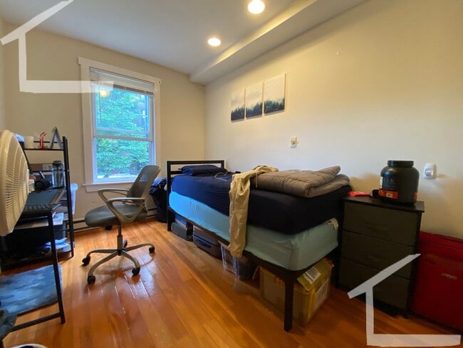 Photo - Charming 3 Bedroom- NO Broker FEE