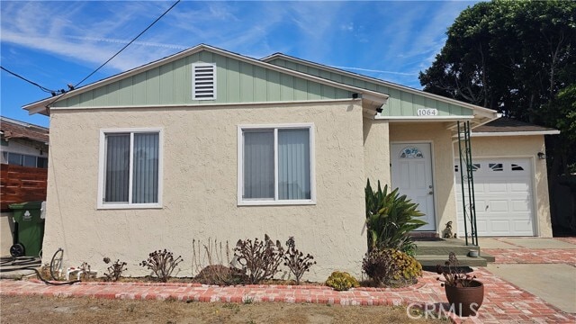 Building Photo - 1064 W 31st St Rental