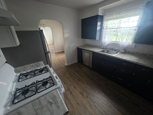 Photo - Charming 2 Bed Home with Dining Room & Attached Garage