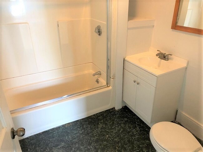 Photo - 98 N Main Ave Unit A