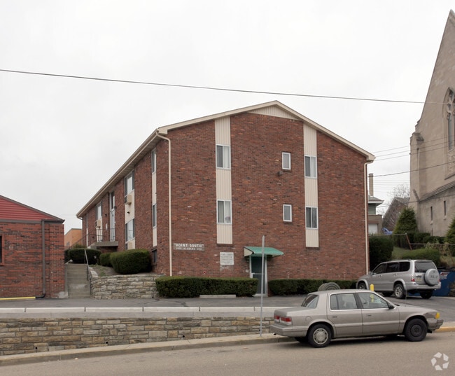Building Photo - Point South Rental