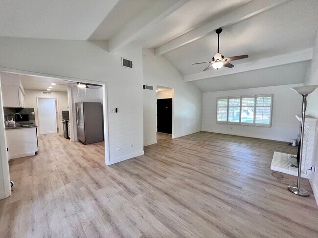 Photo - $2,150 Shaw & Van Ness, 3 Bedroom Condo - ...