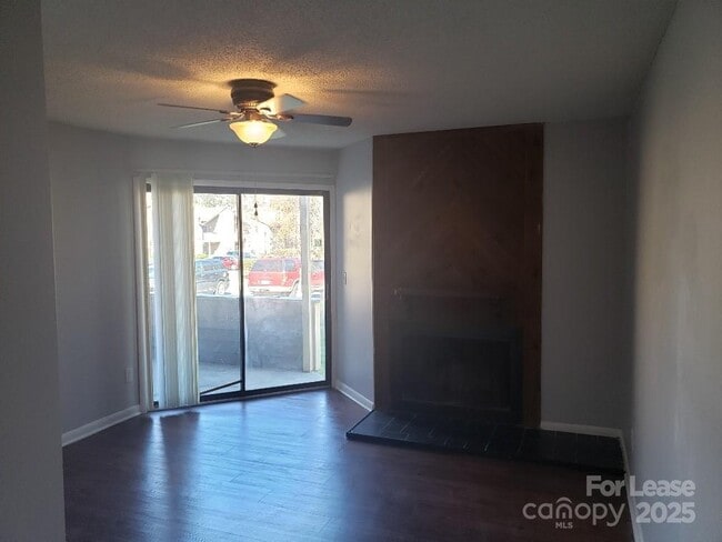 Photo - 4416 Sharon Chase Dr